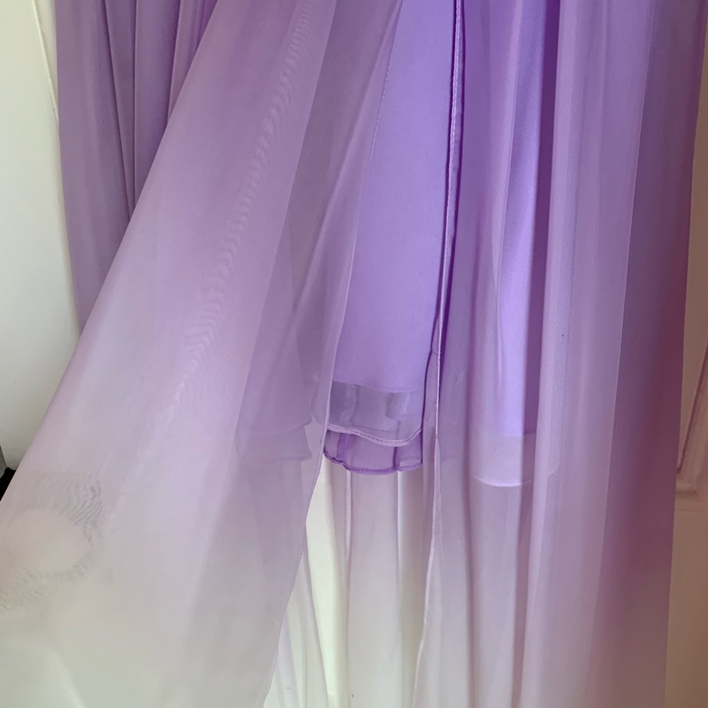 La Femme Prom / Wedding / Grad Formal dress, size 2 - Picture 13 of 16